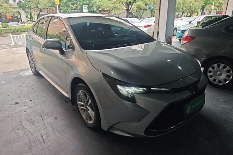 Used Toyota Levin 2019 185T CVT Luxury Edition China VI Standard Front Right 45 Deg