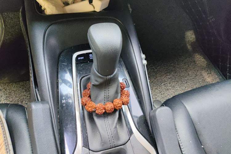 Used Toyota Levin 2019 185T CVT Entry-Level Version China VI Standard Gear Lever