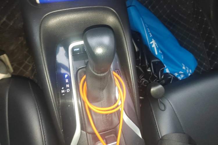 Used Toyota Levin 2019 185T CVT Entry-Level Version China VI Standard Gear Lever