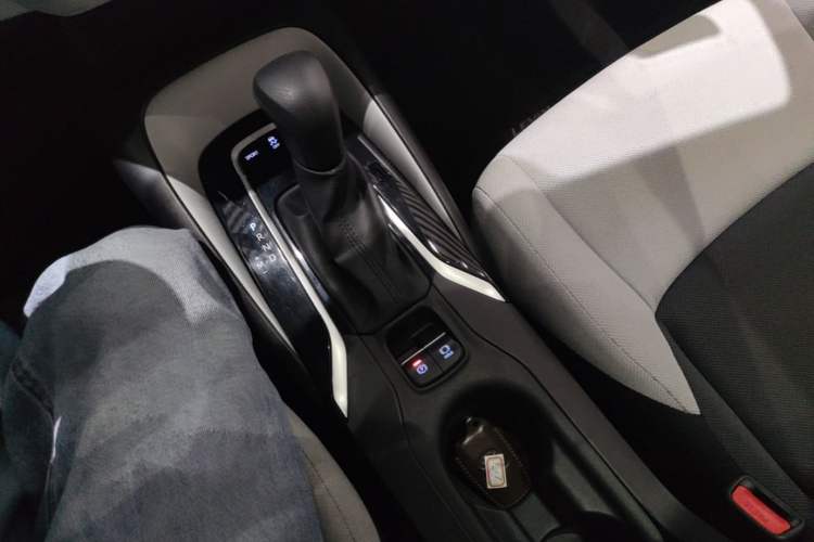 Used Toyota Levin 2019 185T CVT Luxury Edition China VI Standard Gear Lever