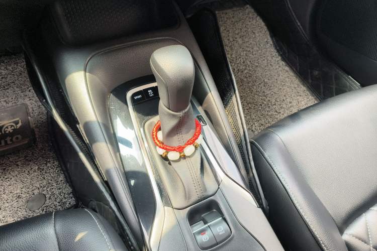 Used Toyota Levin 2019 185T CVT Entry-Level Version China VI Standard Gear Lever