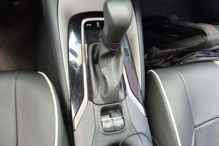 Used Toyota Levin 2019 185T CVT Luxury Edition China VI Standard Gear Lever