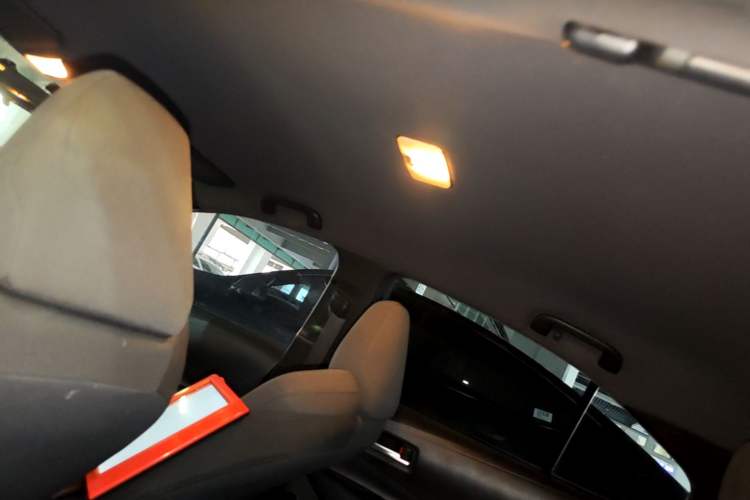 Used Toyota Levin 2019 185T CVT Entry-Level Version China VI Standard Headliner