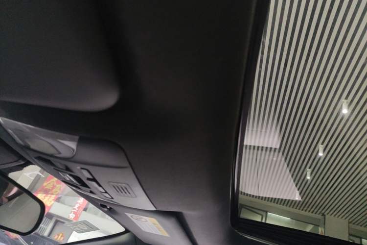 Used Toyota Levin 2019 185T CVT Luxury Edition China VI Standard Headliner