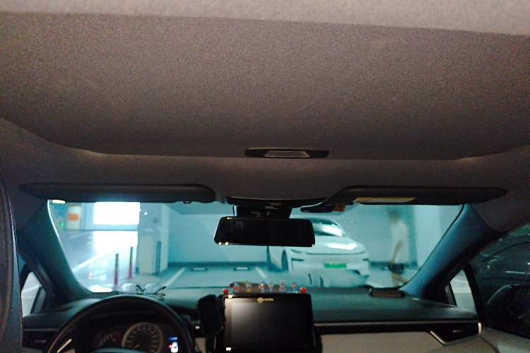 Used Toyota Levin 2019 185T CVT Luxury Edition China VI Standard Headliner