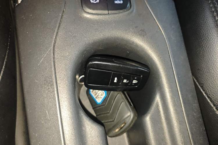 Used Toyota Levin 2019 185T CVT Luxury Edition China VI Standard Interior 1