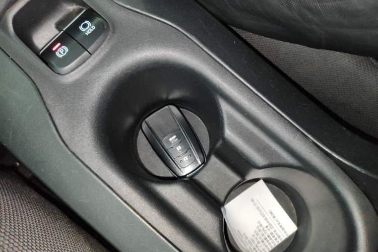 Used Toyota Levin 2019 Dual-Engine 1.8H E-CVT Luxury Edition China VI Standard Interior 1