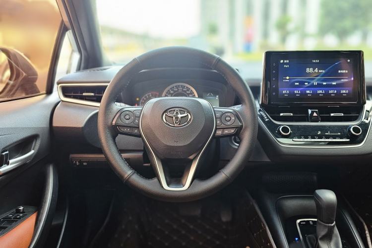 Used Toyota Levin 2019 185T CVT Luxury Edition China VI Standard Interior 3