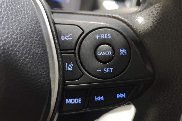 Used Toyota Levin 2019 185T CVT Luxury Edition China VI Standard Interior 9