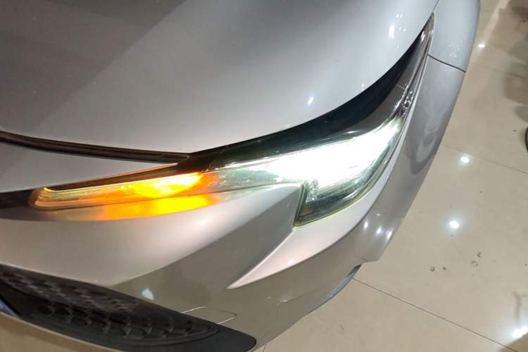 Used Toyota Levin 2019 185T CVT Entry-Level Version China VI Standard Left Front Headlight