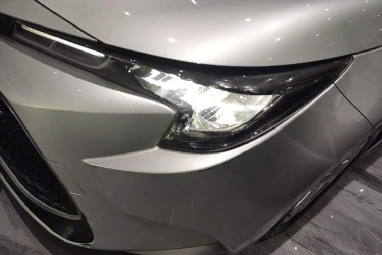 Used Toyota Levin 2019 185T CVT Luxury Edition China VI Standard Left Front Headlight