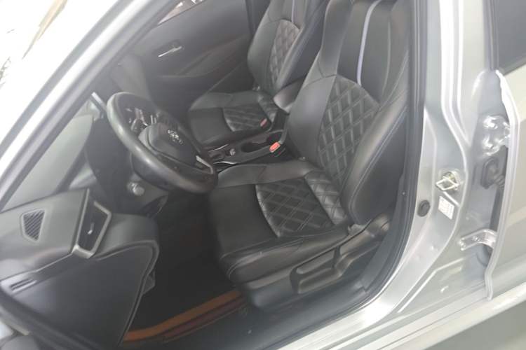Used Toyota Levin 2019 185T CVT Luxury Edition China VI Standard Left Front Seat