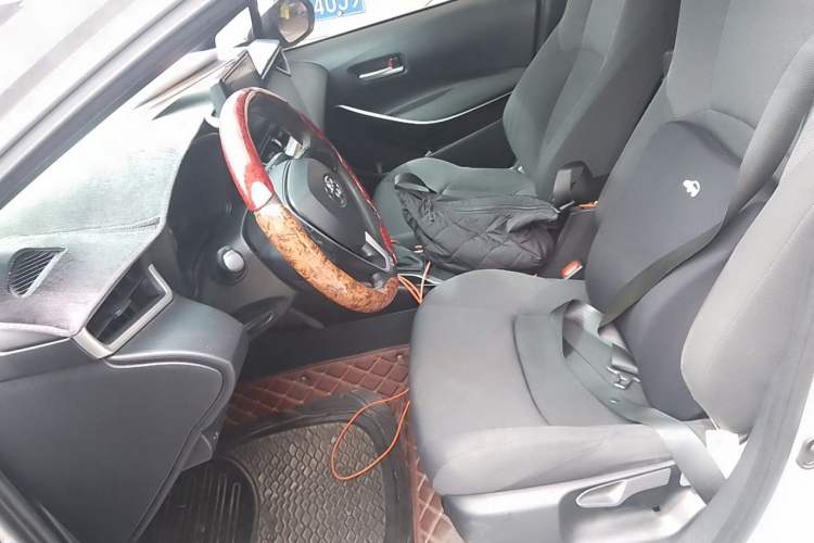 Used Toyota Levin 2019 Dual-Engine 1.8H E-CVT Entry-Level Model China VI Standard Left Front Seat