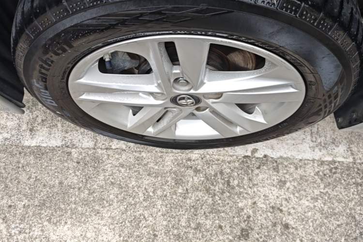 Used Toyota Levin 2019 185T CVT Luxury Edition China V Standard Left Front Wheel Hub