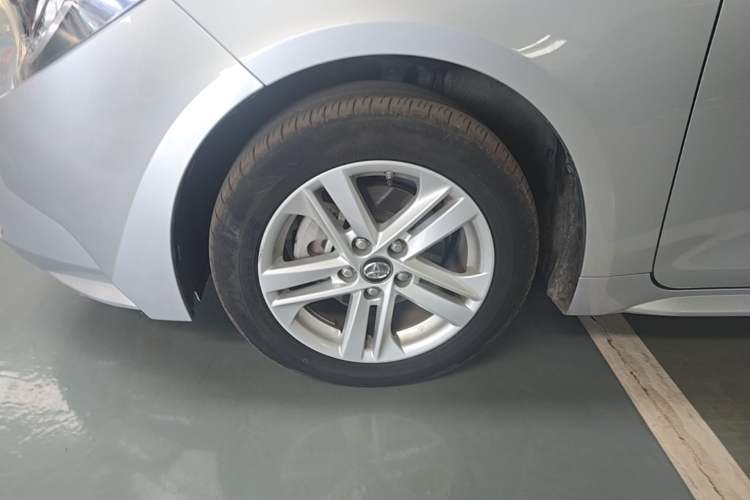 Used Toyota Levin 2019 185T CVT Luxury Edition China VI Standard Left Front Wheel Hub