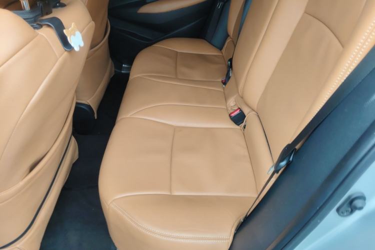 Used Toyota Levin 2019 185T CVT Luxury Edition China VI Standard Left Rear Seat