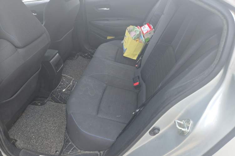 Used Toyota Levin 2019 185T CVT Sport Edition China VI Standard Left Rear Seat
