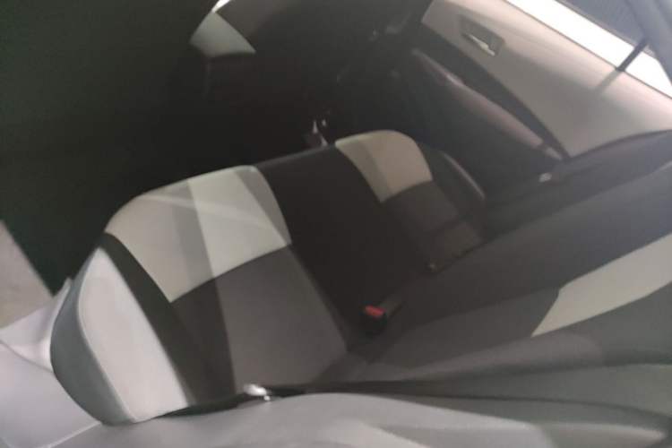 Used Toyota Levin 2019 185T CVT Luxury Edition China VI Standard Left Rear Seat