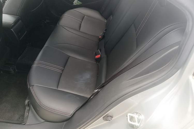 Used Toyota Levin 2019 185T CVT Entry-Level Version China VI Standard Left Rear Seat