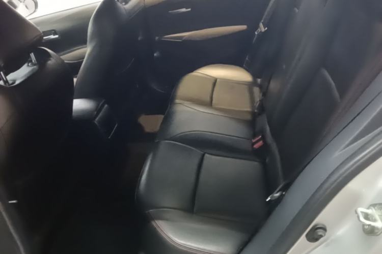 Used Toyota Levin 2019 185T CVT Luxury Edition China VI Standard Left Rear Seat