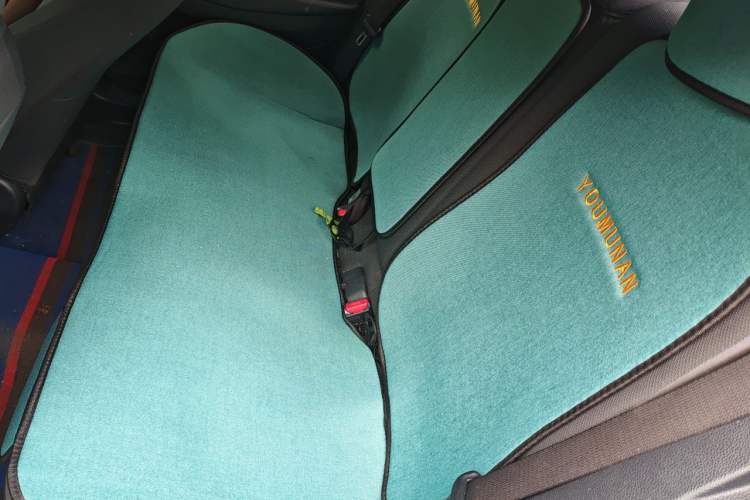 Used Toyota Levin 2019 Dual-Engine 1.8H E-CVT Entry-Level Model China VI Standard Left Rear Seat