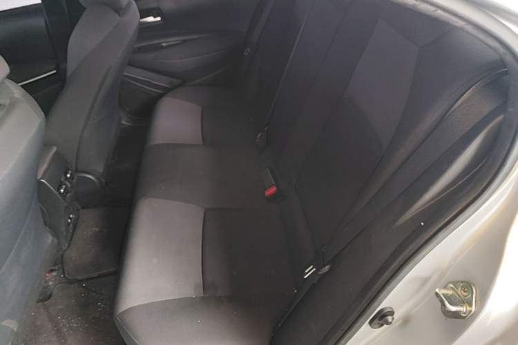 Used Toyota Levin 2019 Dual-Engine 1.8H E-CVT Luxury Edition China VI Standard Left Rear Seat