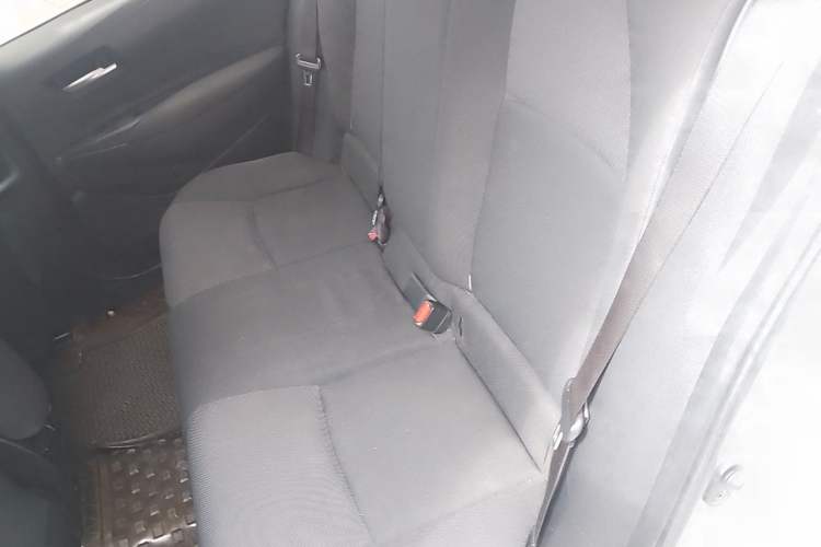 Used Toyota Levin 2019 Dual-Engine 1.8H E-CVT Entry-Level Model China VI Standard Left Rear Seat