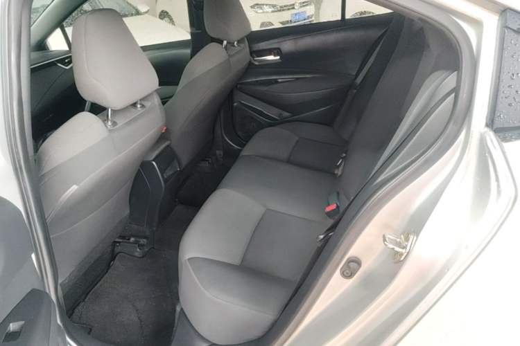 Used Toyota Levin 2019 185T CVT Luxury Edition China VI Standard Left Rear Seat