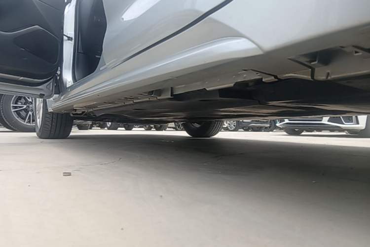 Used Toyota Levin 2019 185T CVT Entry-Level Version China VI Standard Left Side Sill