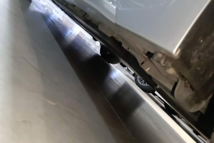 Used Toyota Levin 2019 185T CVT Luxury Edition China VI Standard Left Side Sill