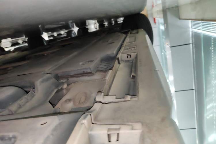 Used Toyota Levin 2019 Dual-Engine 1.8H E-CVT Luxury Edition China VI Standard Left Side Sill