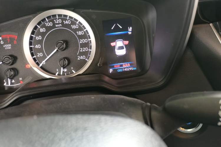 Used Toyota Levin 2019 185T CVT Luxury Edition China V Standard Odometer Close Up