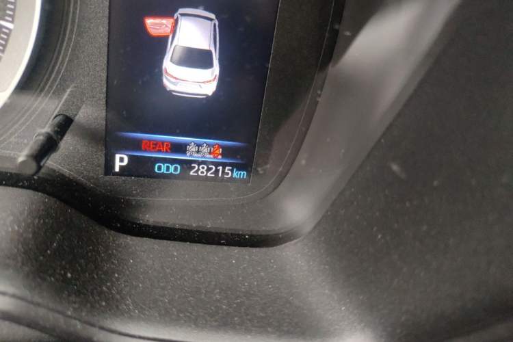Used Toyota Levin 2019 185T CVT Luxury Edition China VI Standard Odometer Close Up