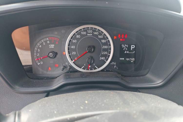 Used Toyota Levin 2019 185T CVT Entry-Level Version China VI Standard Odometer Close Up