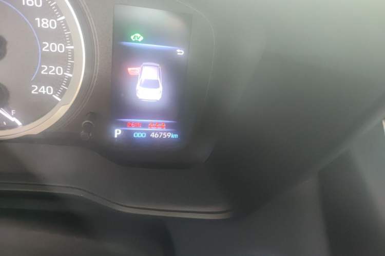Used Toyota Levin 2019 Dual-Engine 1.8H E-CVT Sport Edition China VI Standard Odometer Close Up