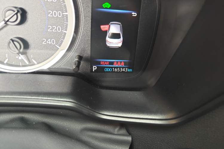 Used Toyota Levin 2019 Dual-Engine 1.8H E-CVT Entry-Level Model China V Standard Odometer Close Up