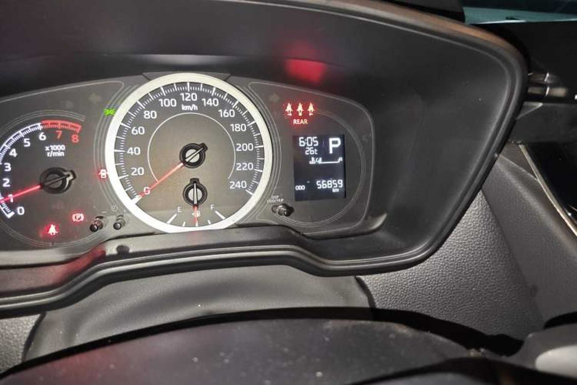 Used Toyota Levin 2019 185T CVT Entry-Level Version China VI Standard Odometer Close Up