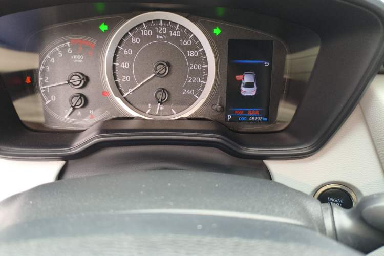 Used Toyota Levin 2019 185T CVT Luxury Edition China VI Standard Odometer Close Up