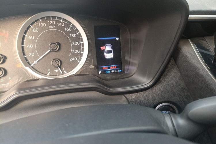Used Toyota Levin 2019 185T CVT Luxury Edition China VI Standard Odometer Close Up