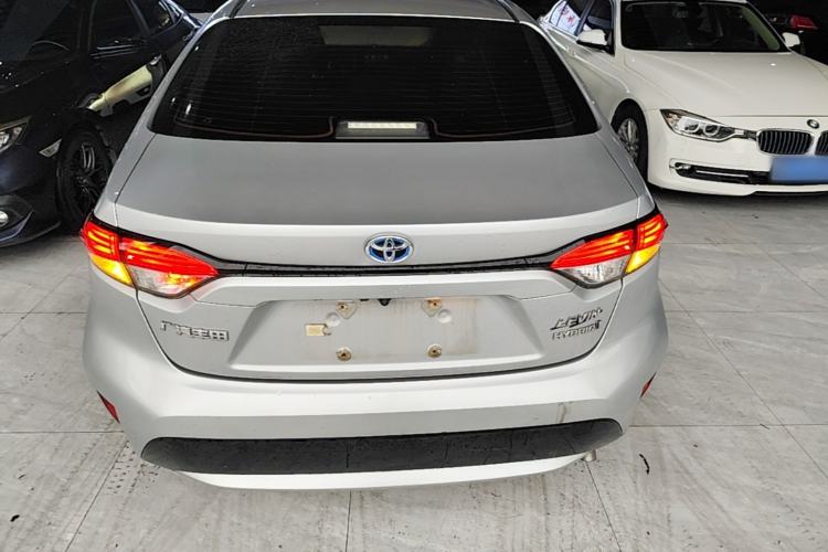Used Toyota Levin 2019 Dual-Engine 1.8H E-CVT Luxury Edition China VI Standard Rear