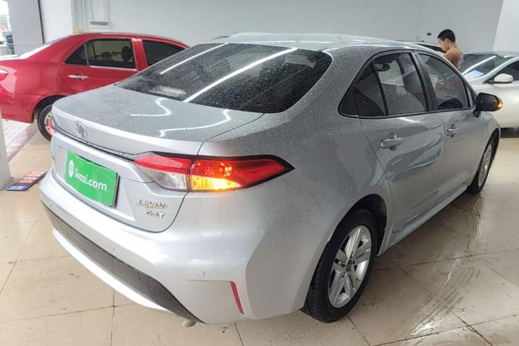 Used Toyota Levin 2019 185T CVT Luxury Edition China VI Standard Rear Right 45 Deg