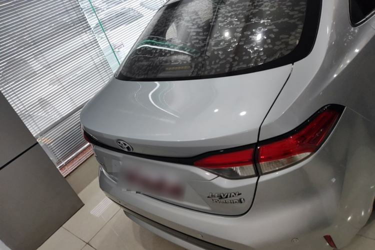 Used Toyota Levin 2019 Dual-Engine 1.8H E-CVT Luxury Edition China VI Standard Rear