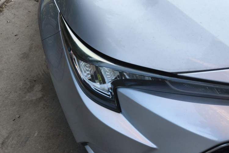 Used Toyota Levin 2019 185T CVT Luxury Edition China VI Standard Right Front Headlight