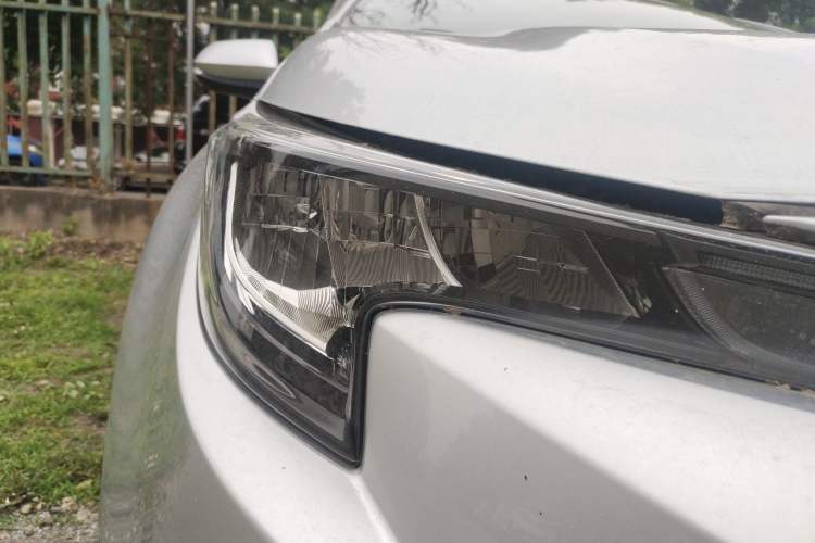 Used Toyota Levin 2019 185T CVT Luxury Edition China VI Standard Right Front Headlight
