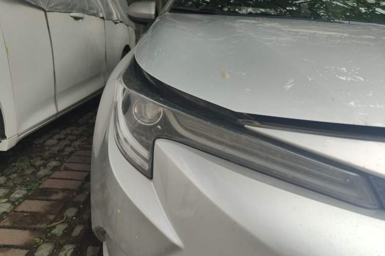 Used Toyota Levin 2019 Dual-Engine 1.8H E-CVT Sport Edition China VI Standard Right Front Headlight