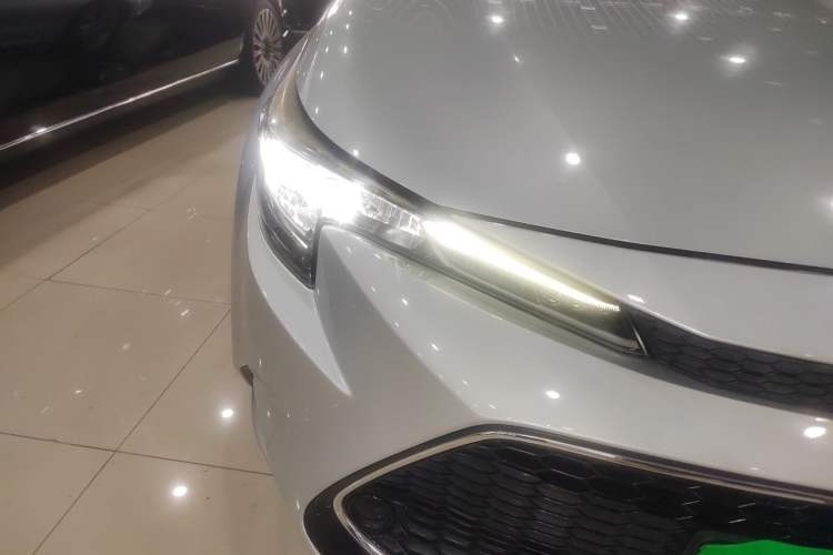 Used Toyota Levin 2019 185T CVT Luxury Edition China V Standard Right Front Headlight