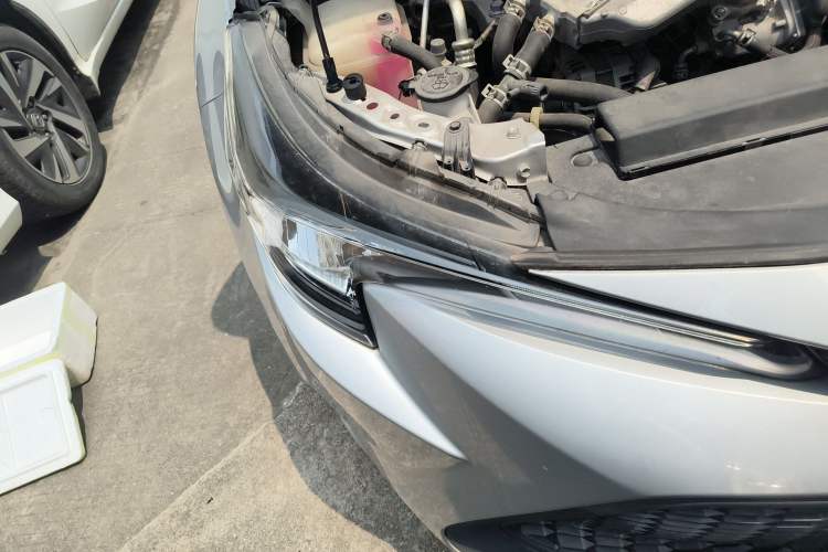 Used Toyota Levin 2019 185T CVT Entry-Level Version China VI Standard Right Front Headlight