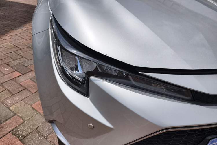 Used Toyota Levin 2019 185T CVT Luxury Edition China VI Standard Right Front Headlight