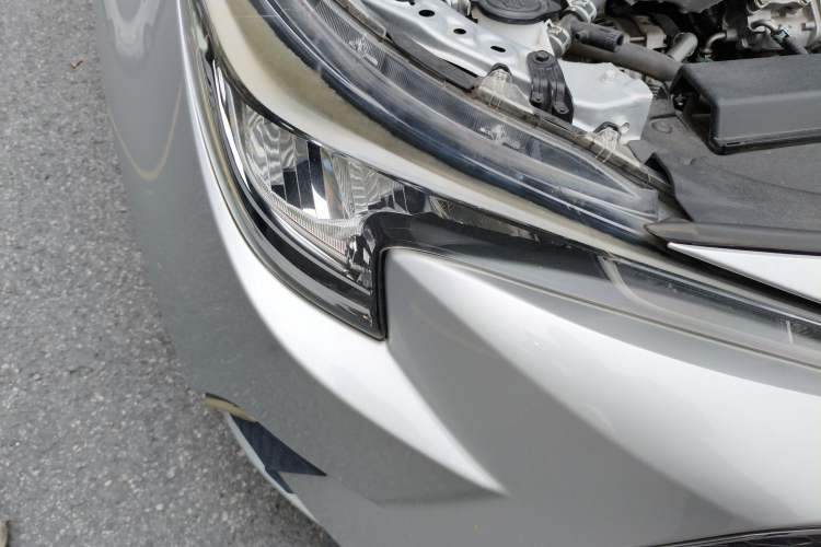 Used Toyota Levin 2019 185T CVT Luxury Edition China VI Standard Right Front Headlight