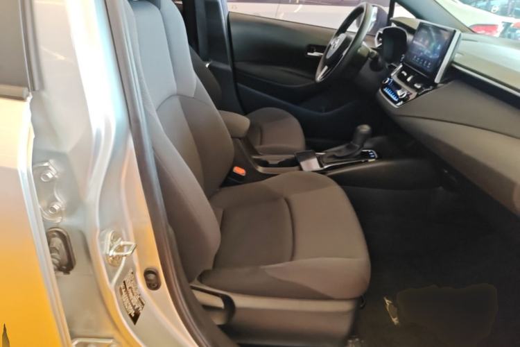 Used Toyota Levin 2019 185T CVT Luxury Edition China VI Standard Right Front Seat